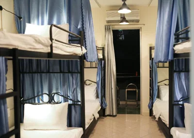 8人混合宿舍床位 — Violet Star Hotel and Spa