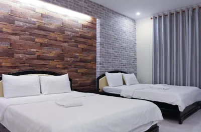 高级双皇后床房 — Violet Star Hotel and Spa